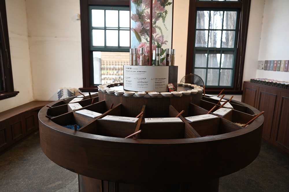 台南安平免門票景點。安平出張所 12花神の誕生鹽御守DIY、祈福鹽包、中藥香包 還有呆萌可愛小水豚君免費看！