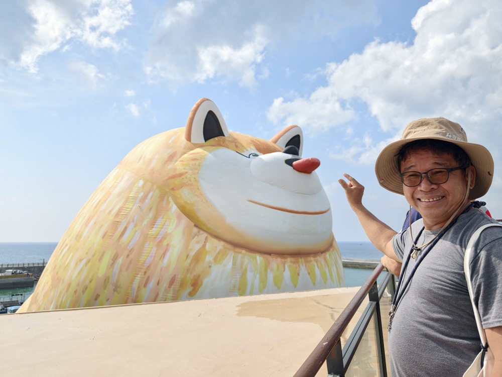 2026看海美術館。台日藝術家聯展《日常偏移》14米的巨型胖博美+32件療癒動物雕塑！