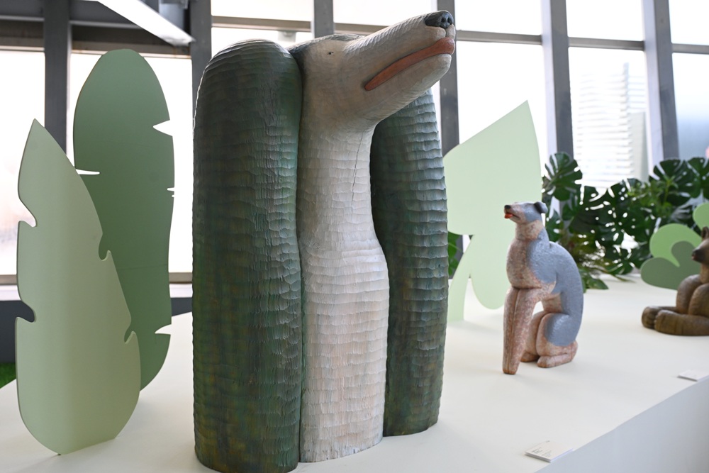 2026看海美術館。台日藝術家聯展《日常偏移》14米的巨型胖博美+32件療癒動物雕塑！