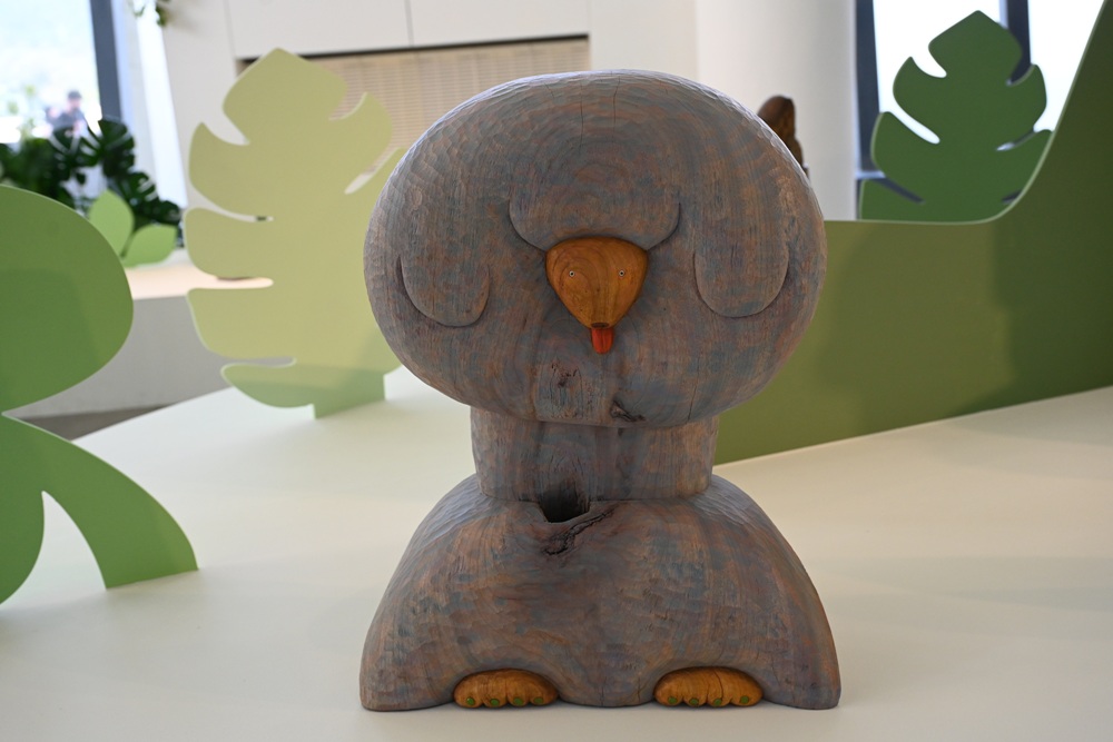 2026看海美術館。台日藝術家聯展《日常偏移》14米的巨型胖博美+32件療癒動物雕塑！