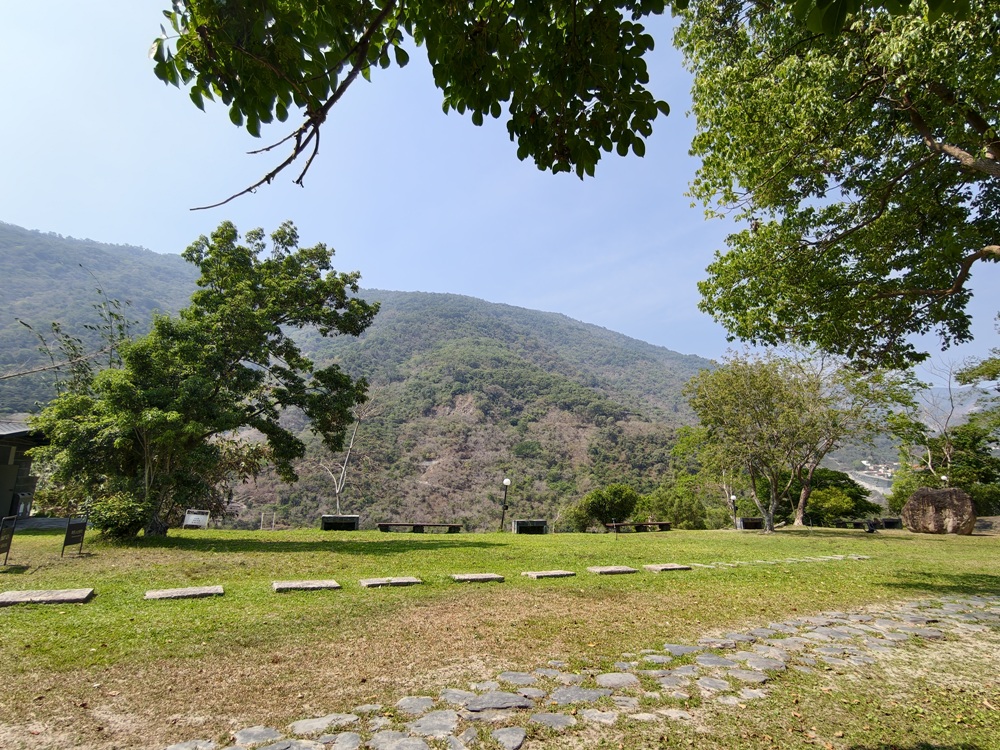 高屏部落友｜高雄茂林 萬山部落、得恩谷生態民宿、蝶。SVONGVONG手感烘焙！